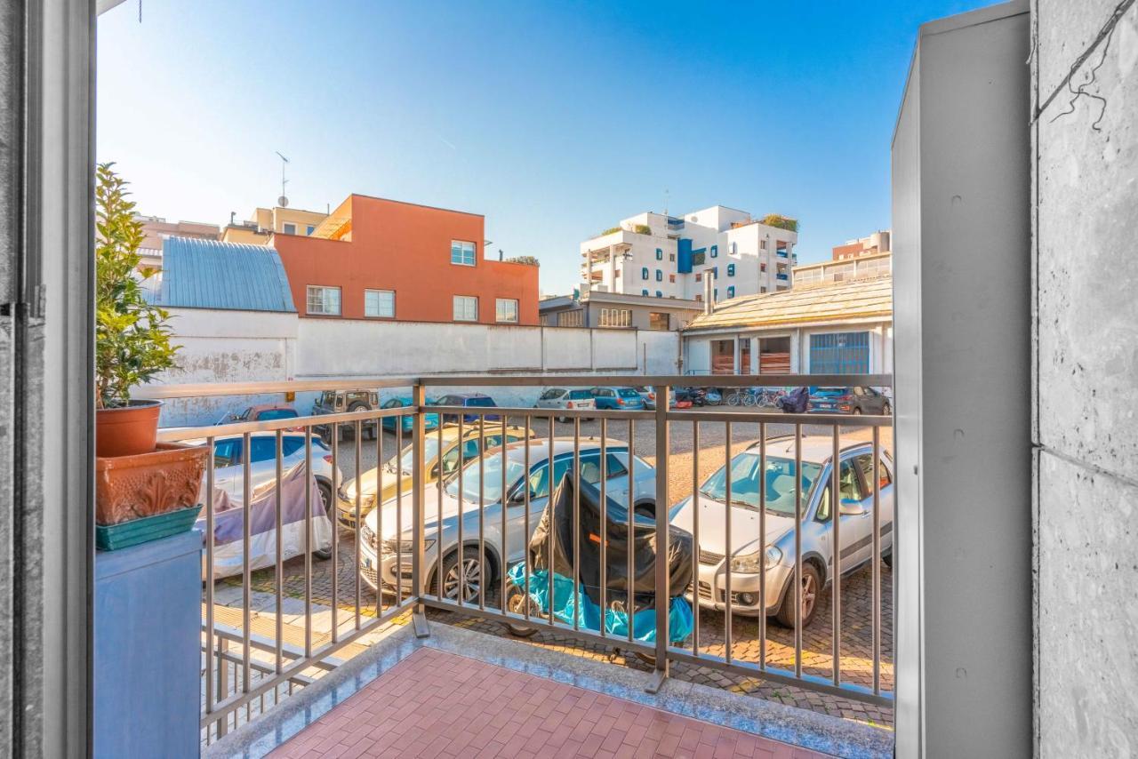Апартаменты Zona Navigli - Smart House Con Tv 50 E Fast Wifi Милан Экстерьер фото